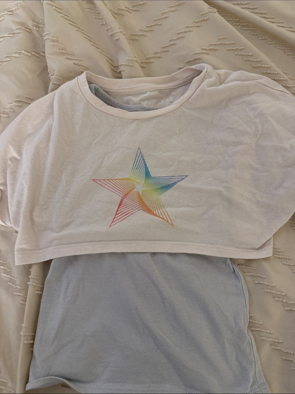 Xersion White Layered Crop Tee with Rainbow Star